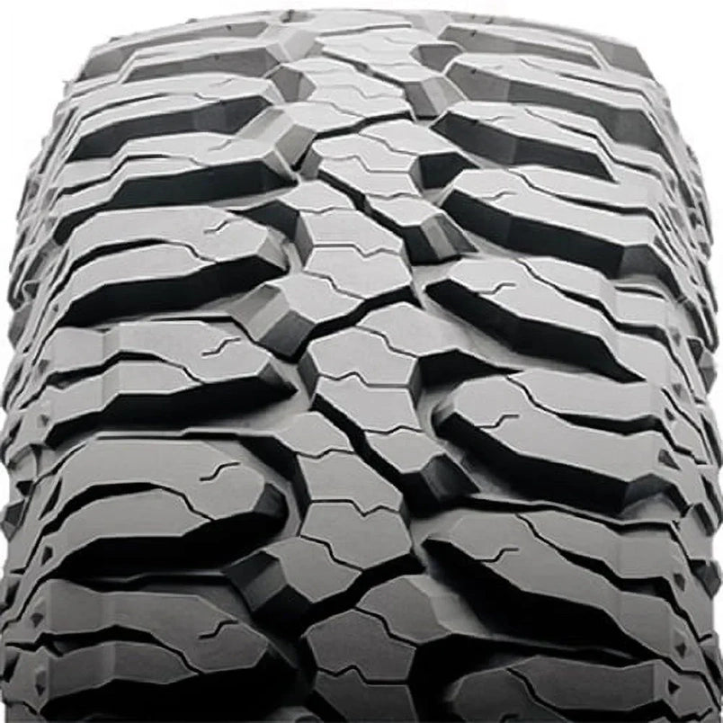 M/T Mud Terrain LT33X12.50R15 108Q C Light Truck Tire